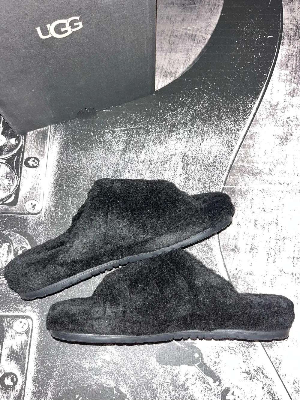 NIB UGG Fluff You Sandal