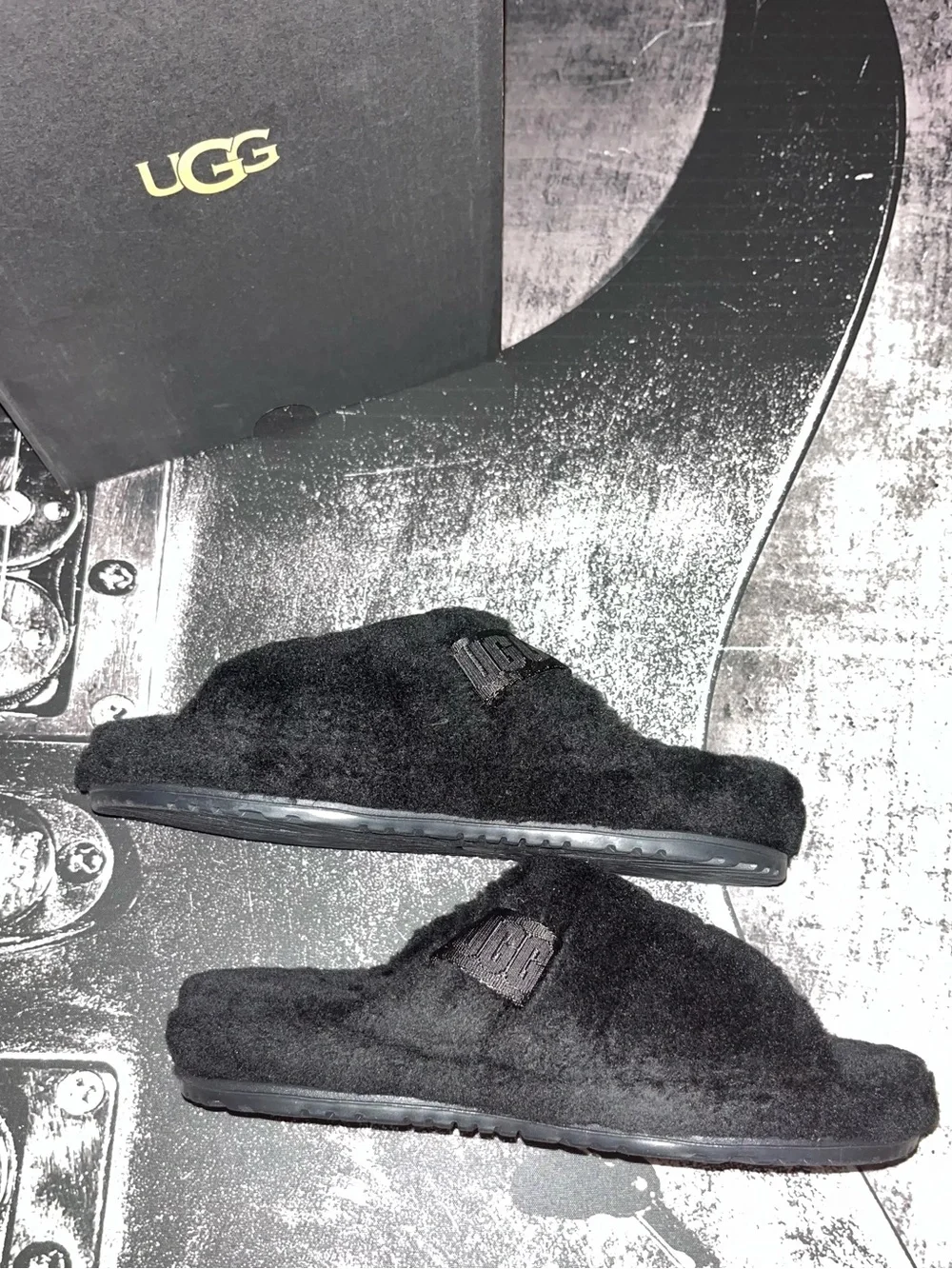 NIB UGG Fluff You Sandal