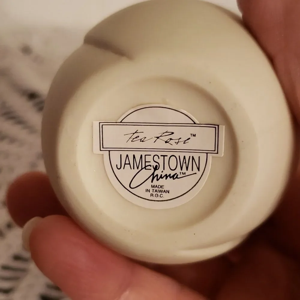 Vintage lovely jamestown