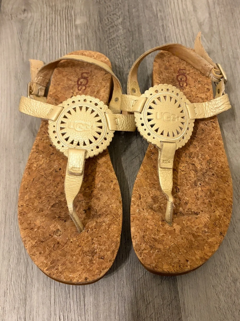 UGG cognac leather