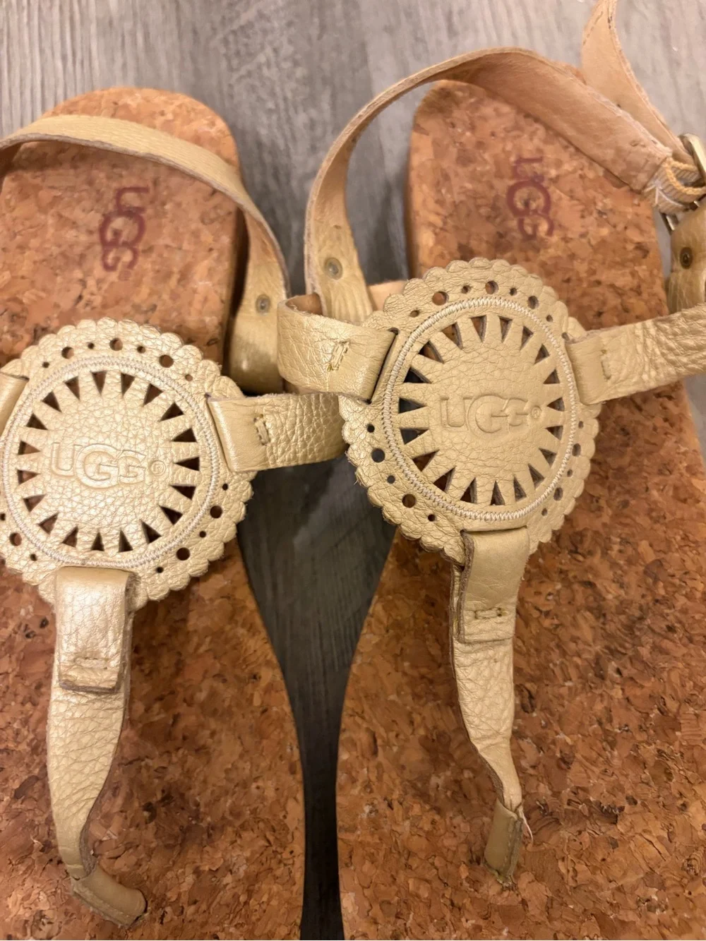 UGG cognac leather