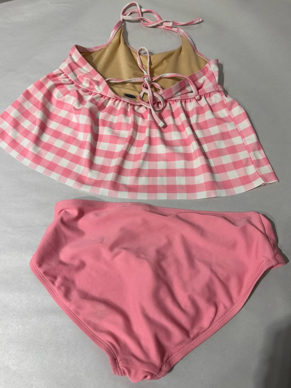 Old Navy make splash