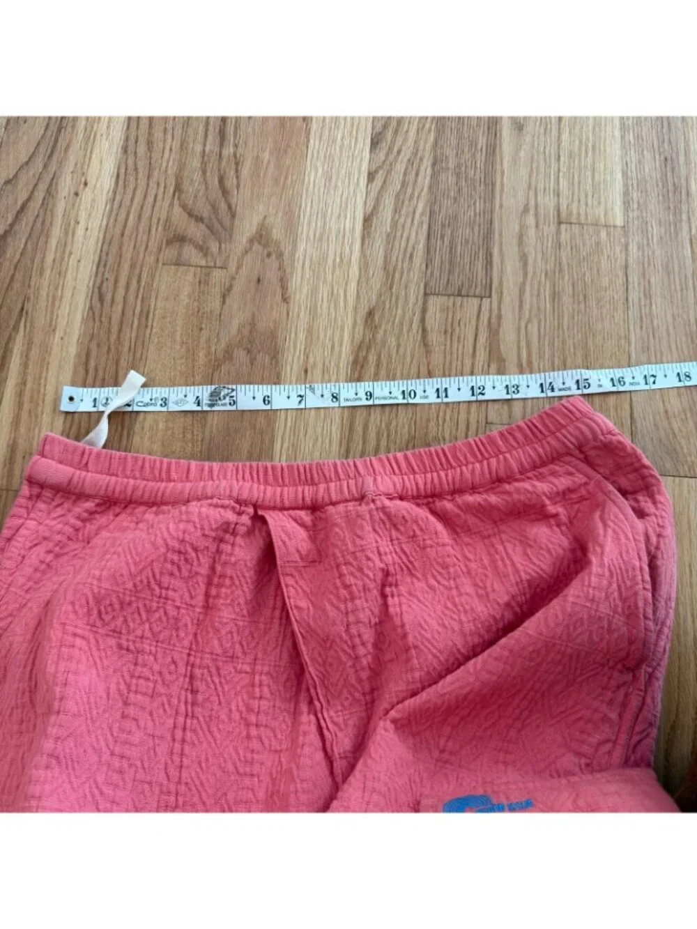 18 East measurements photos
