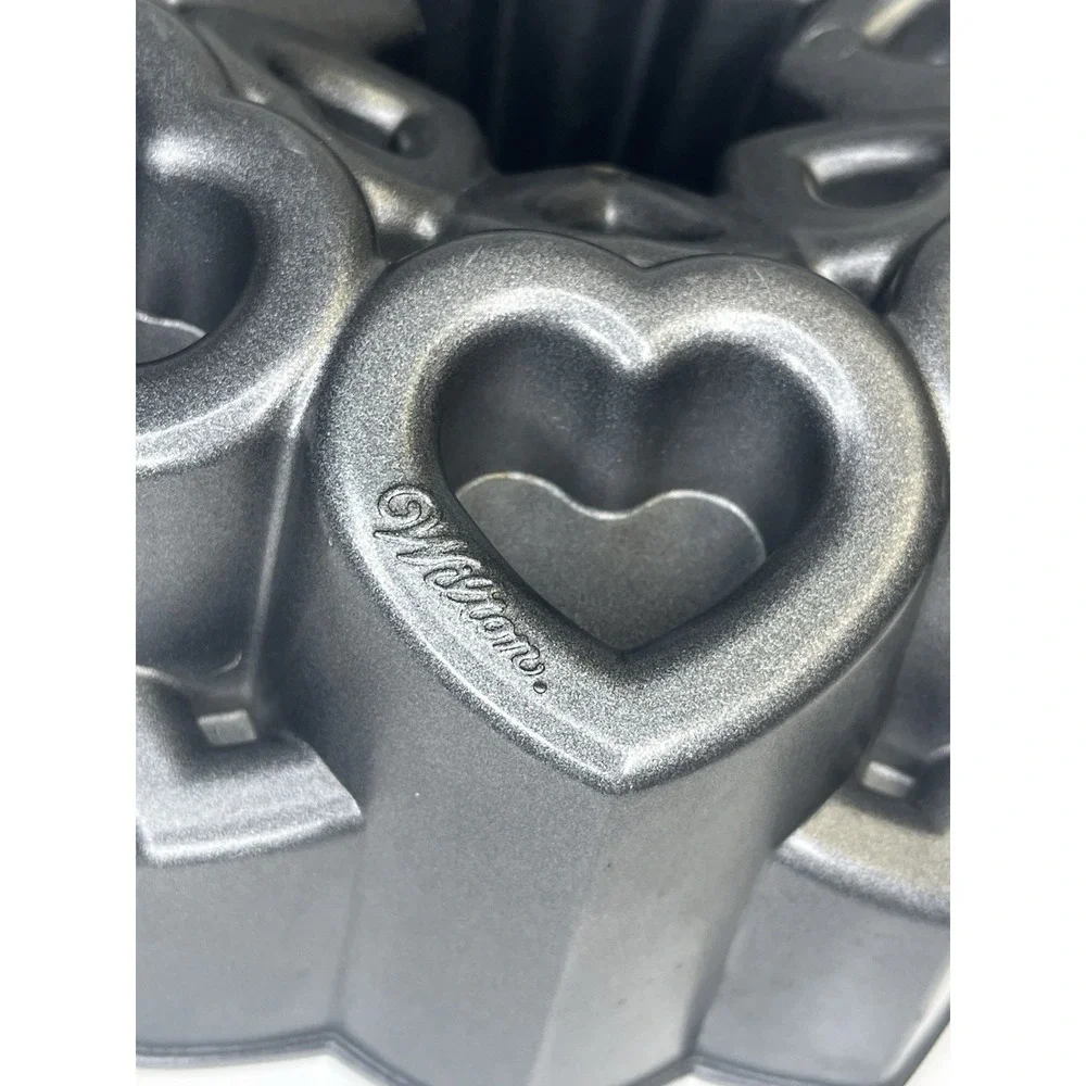 Wilton sweet love
