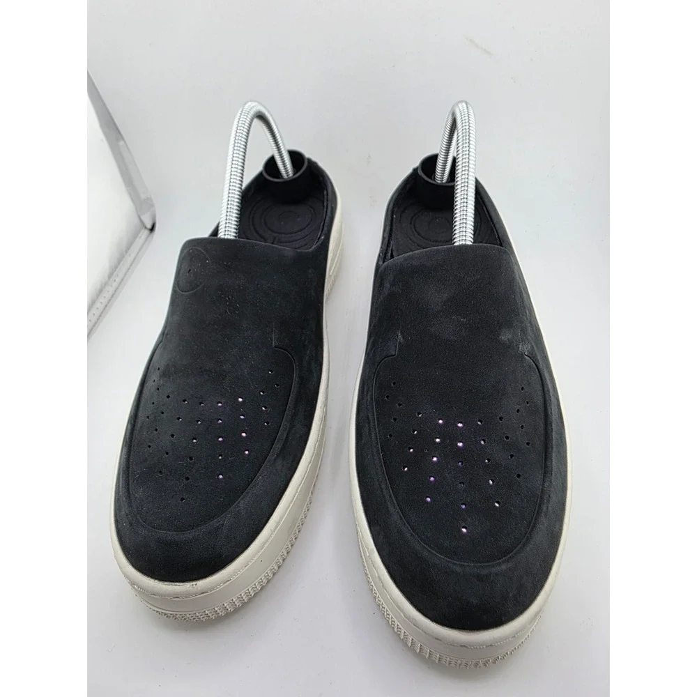 Nike pre owned