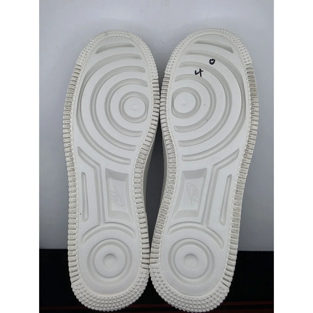 Nike pre owned