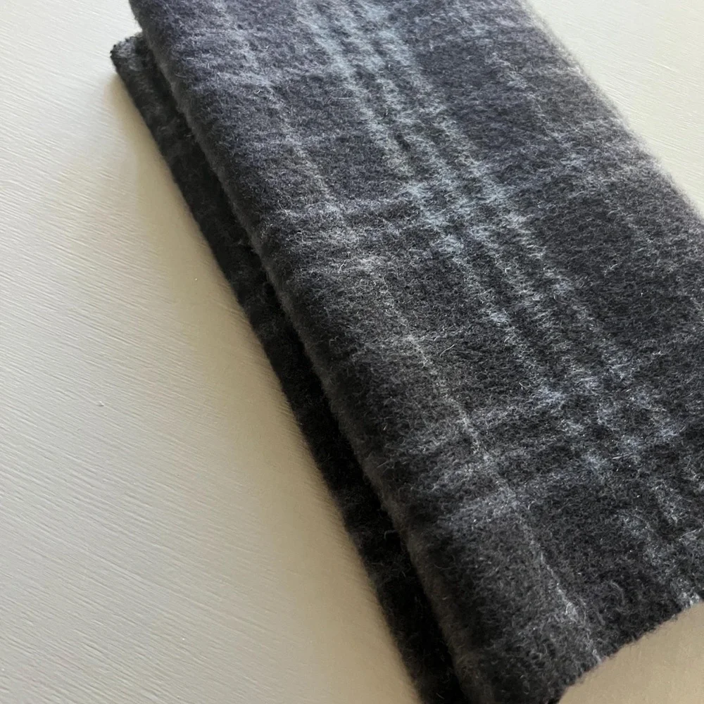 Burberry sophisticated cashmere