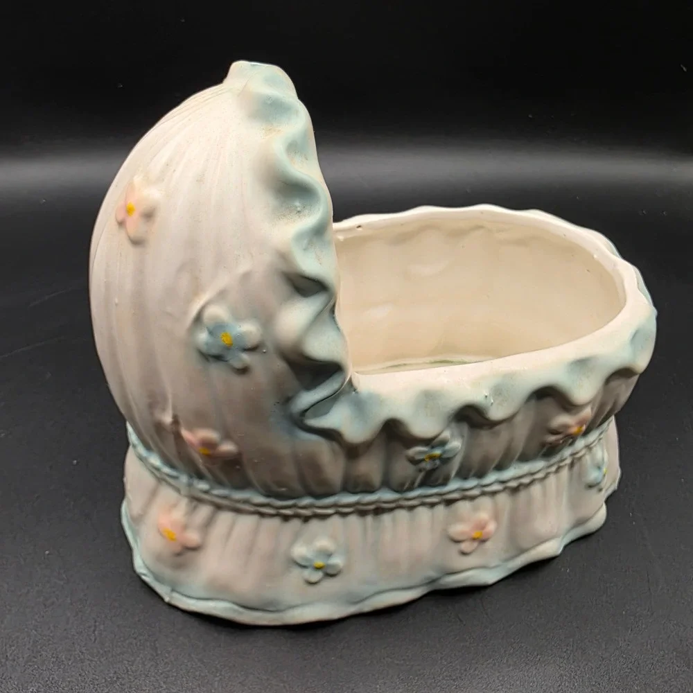 Vintage Ceramic Baby Bassinet Planter Ruffled Nursery Decor‎ Pastel Floral E1704