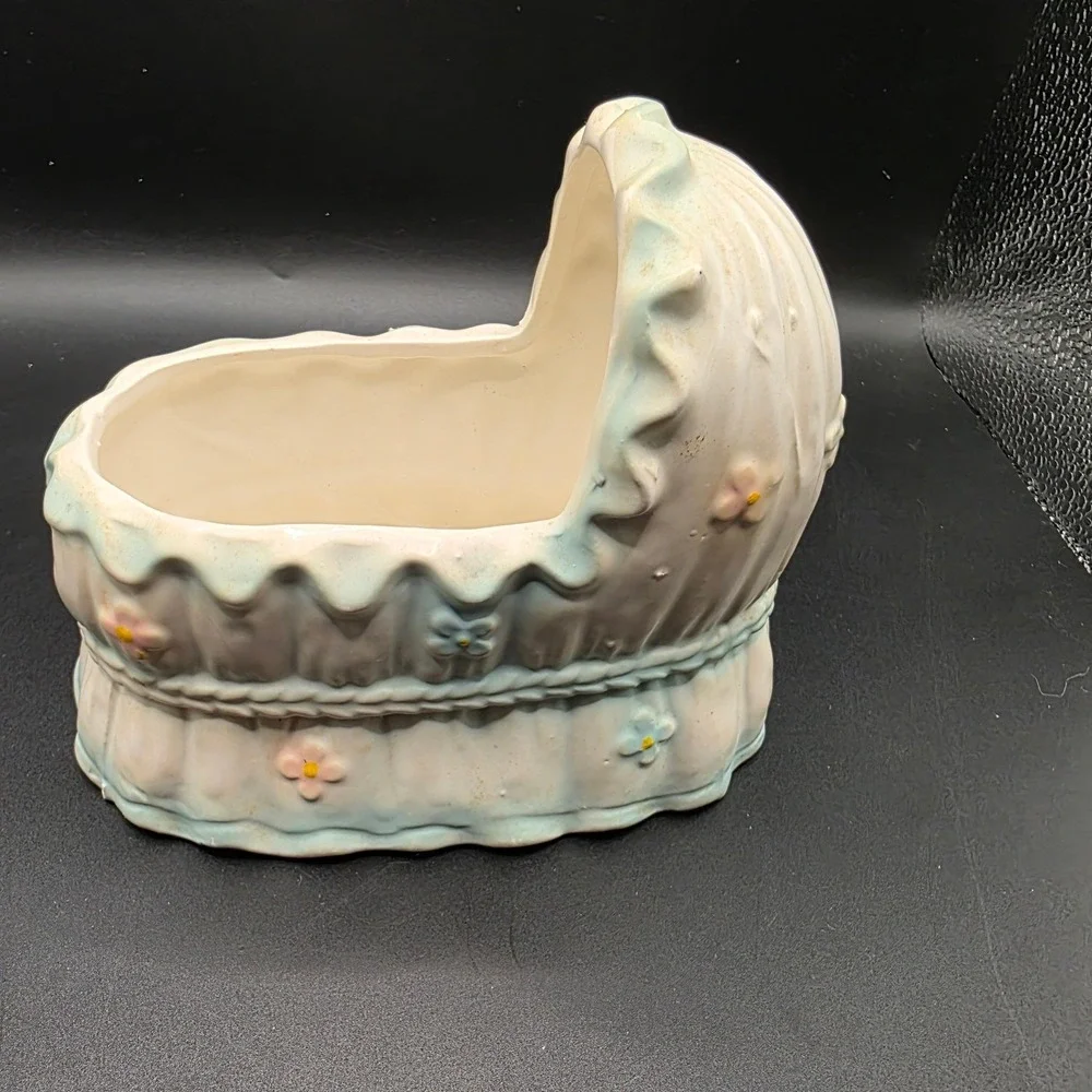 The Unbranded Brand vintage ceramic
