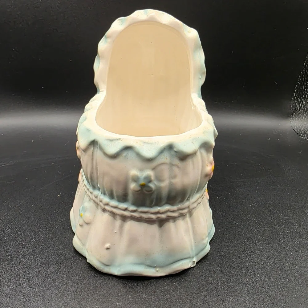 The Unbranded Brand vintage ceramic