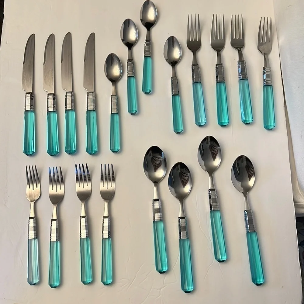 Vintage Jeweled Lucite Handle 5 pc Service for 4 Silverware Flatware 20 pc