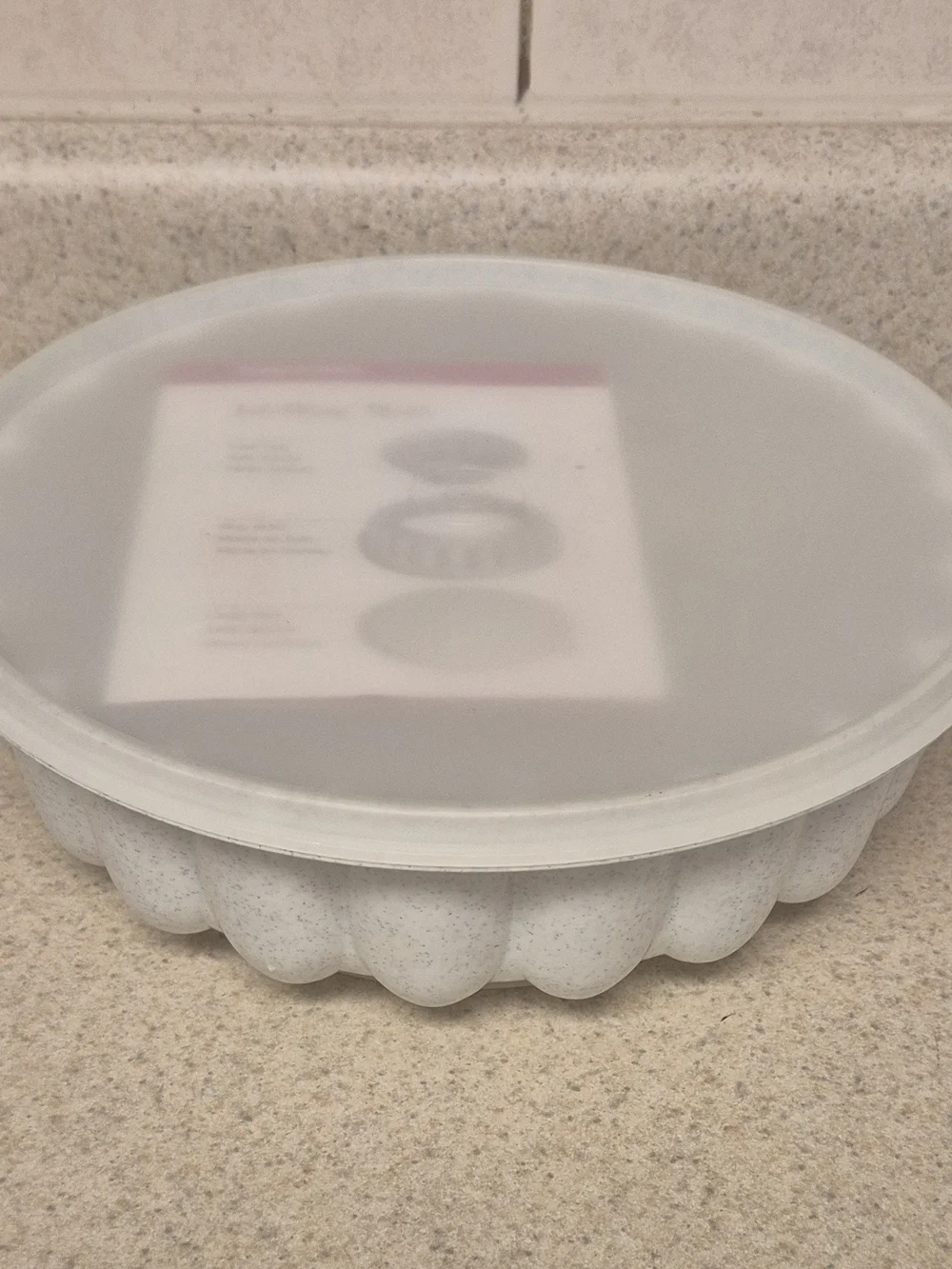 Tupperware Speckled Grey Jel-Ring Mold with Inner Release Core