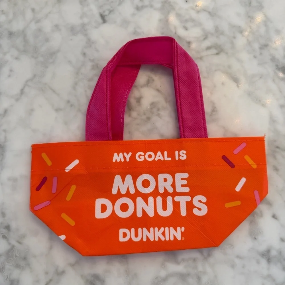 Dunkin Donuts add splash