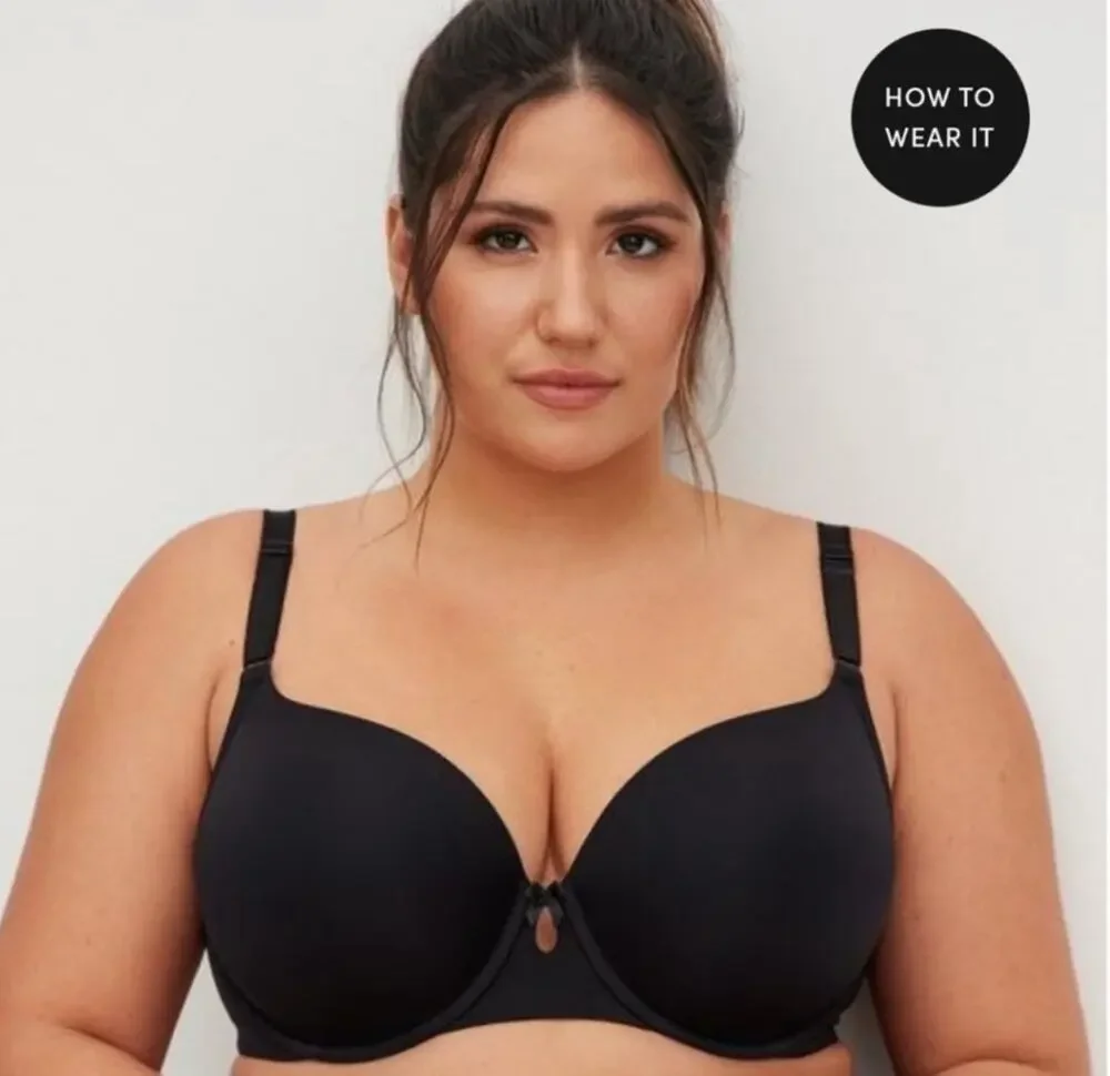 Torrid black Smooth 360 bra Size 38D NWT