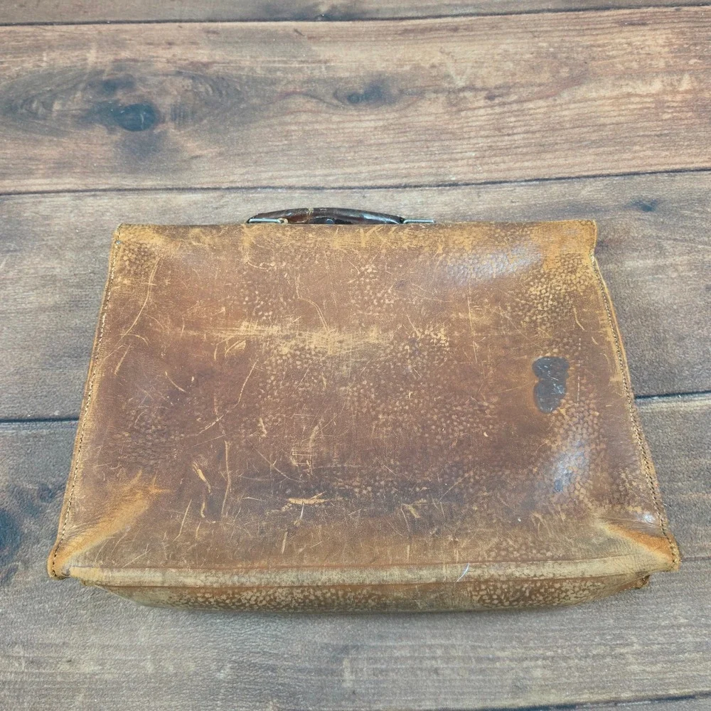 N/A vintage leather