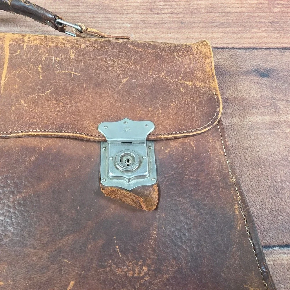 N/A vintage leather