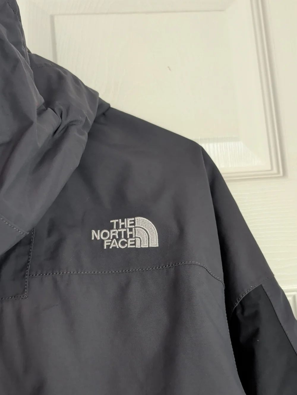 Men’s The North Face HyVent Jacket Men Large
