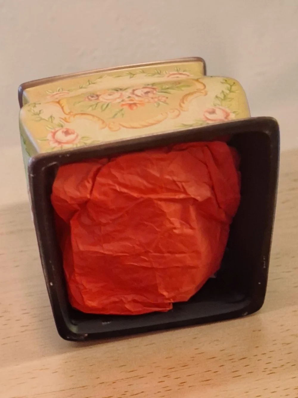 tissue box cover And Soap Dispenser delicate floral Design Home Bathroom Decor