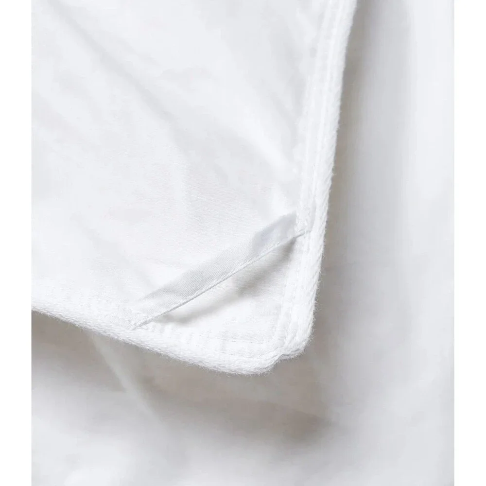 Quince Full/ Queen Premium Down Alternative Comforter Duvet White $134 Retail