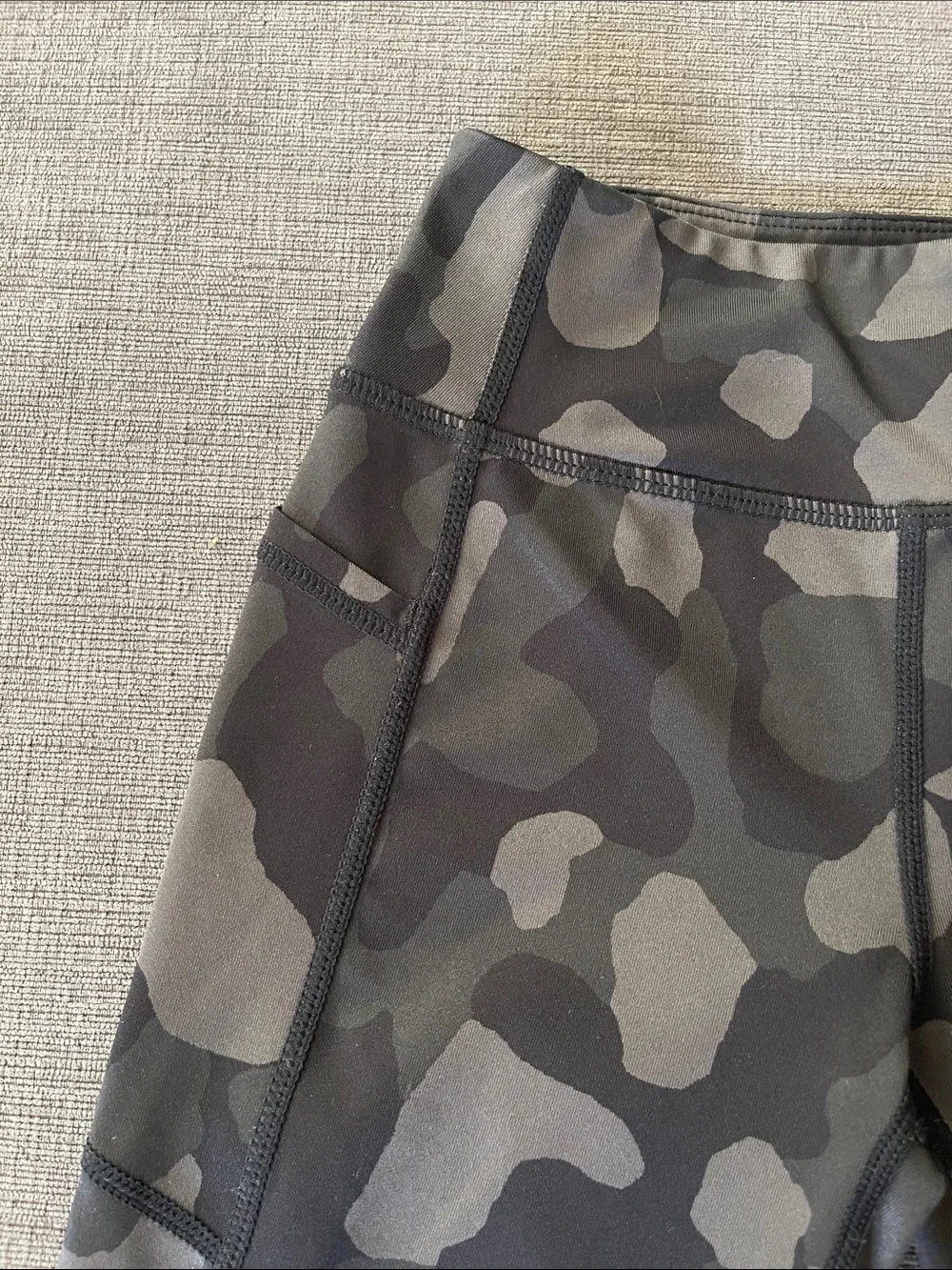 Zella stretchy camo