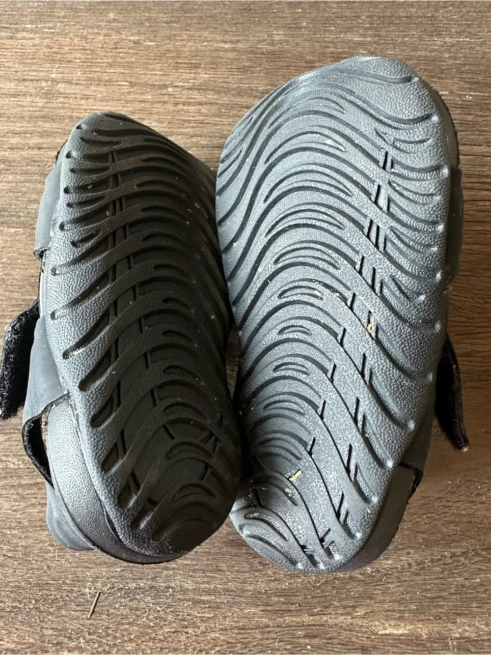 Nike Kids Black Water Sandals - size 5 Toddler