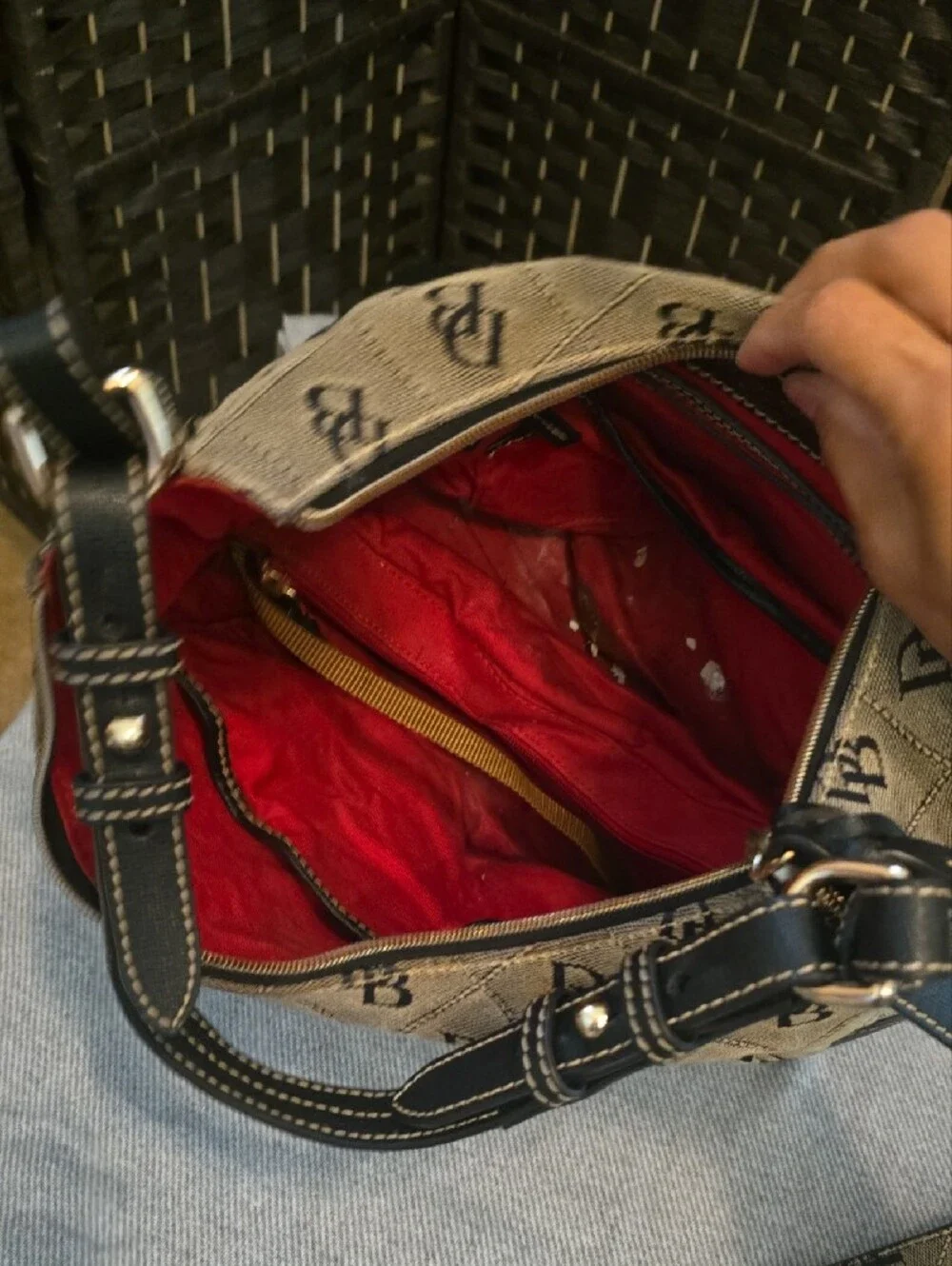 Dooney & Bourke tone roomy