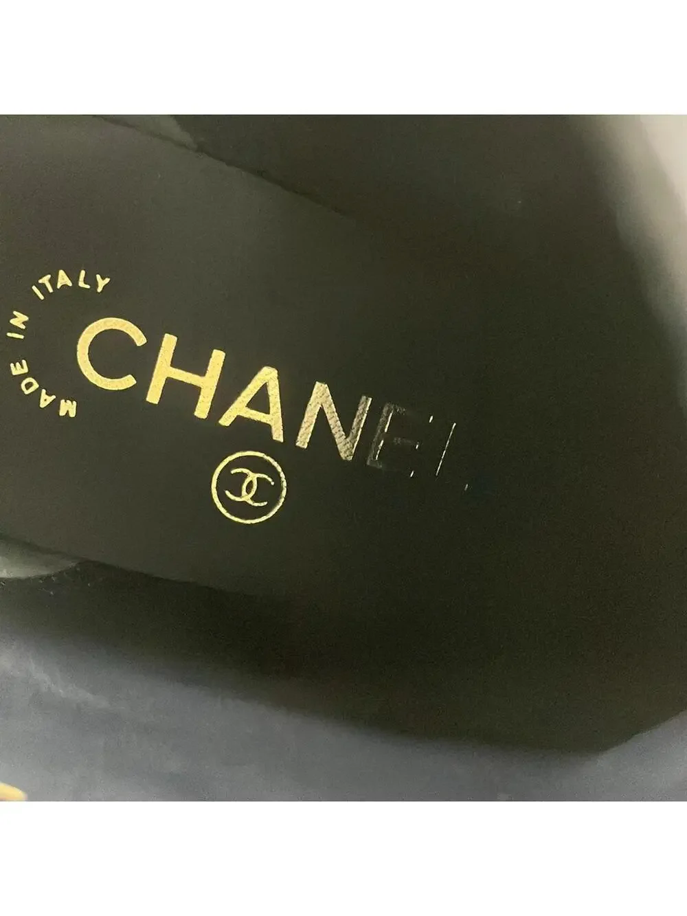 CHANEL step into