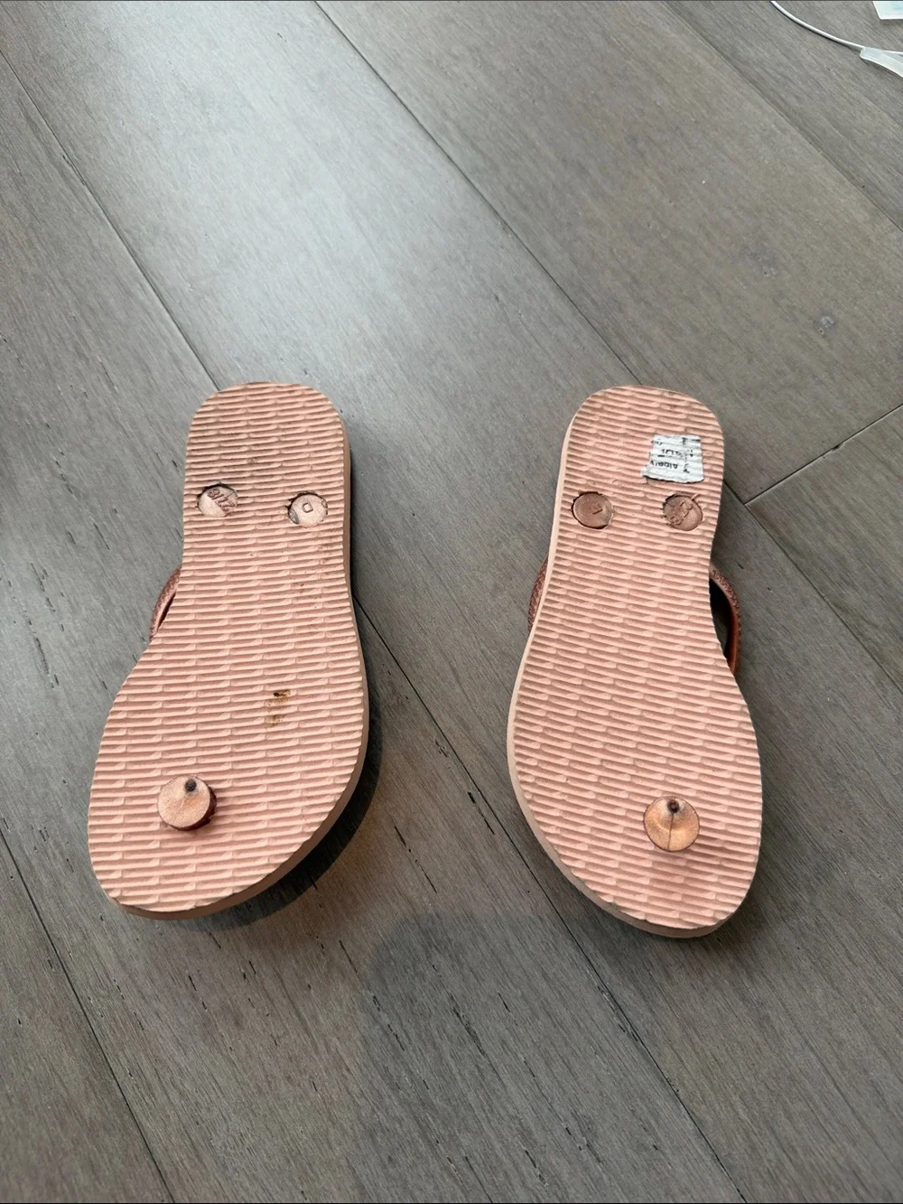 Havaianas flip flops