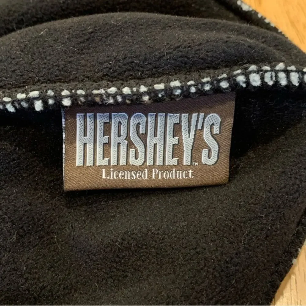Unbranded hershey’s kisses