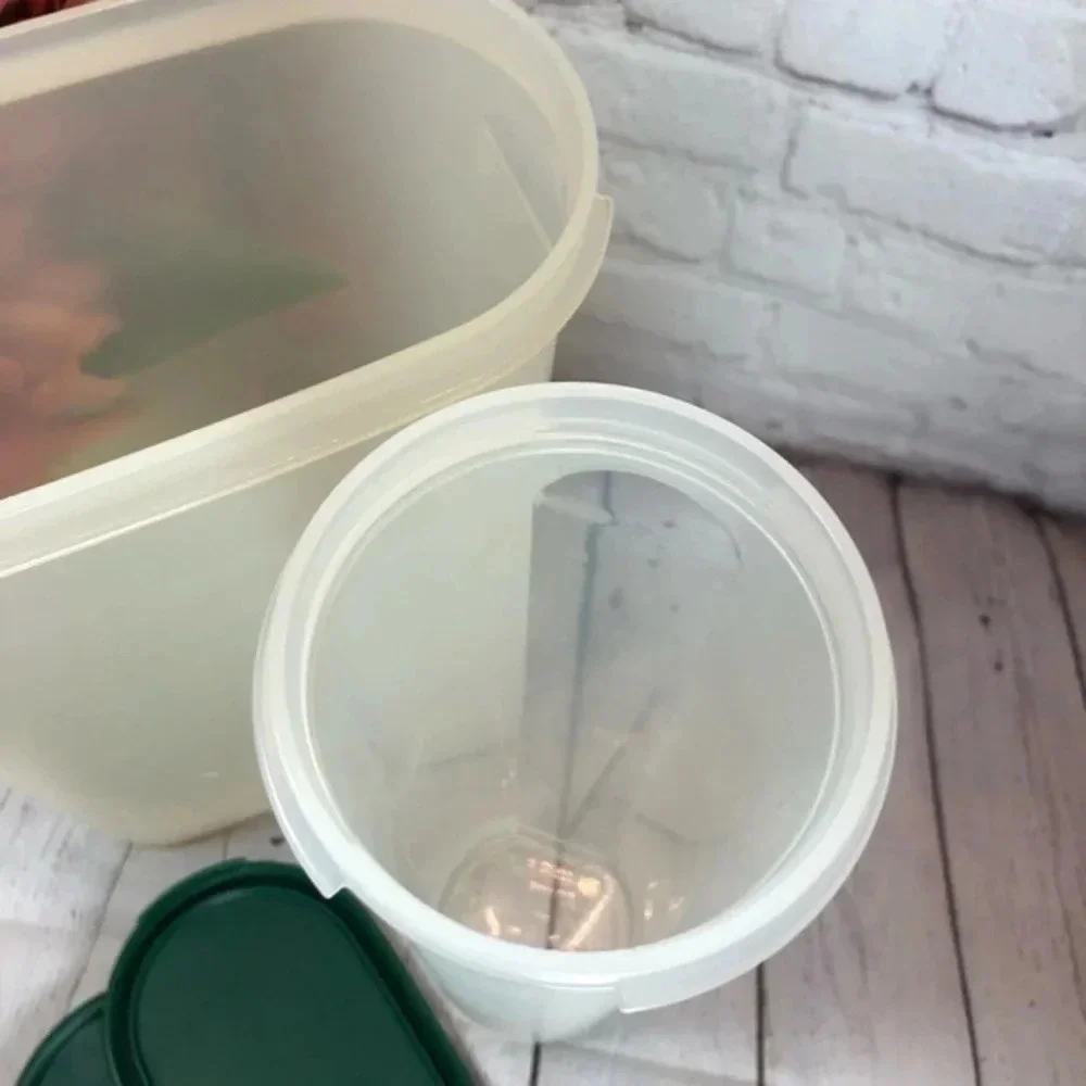 Tupperware good used