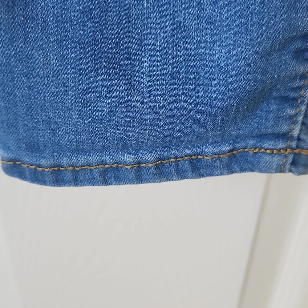 Universal Thread Women's High Rise Skinny Washed Light Blue Jeans Size 4/27R