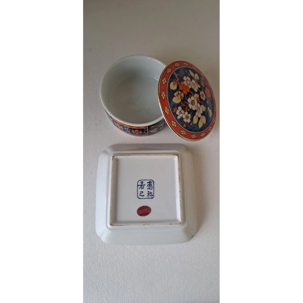 Vintage Chinese Porcelain Trinket Box Set