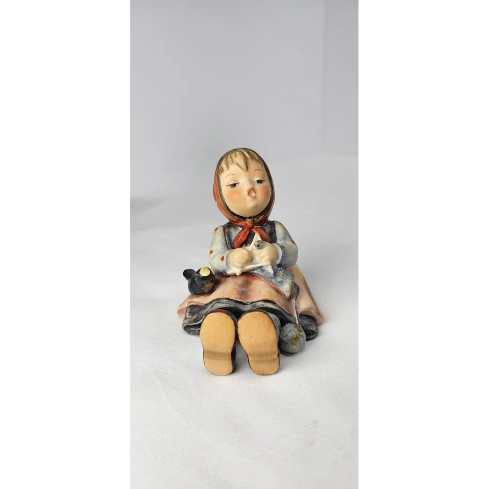 Vintage Goebel Hummel Happy Pastime #69 TMK-3 W. Germany Girl Bird Figurine