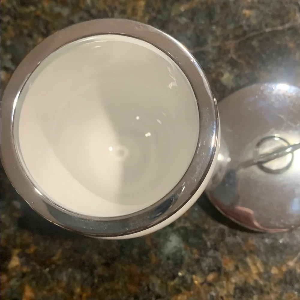 Royal Worcester elegant porcelain