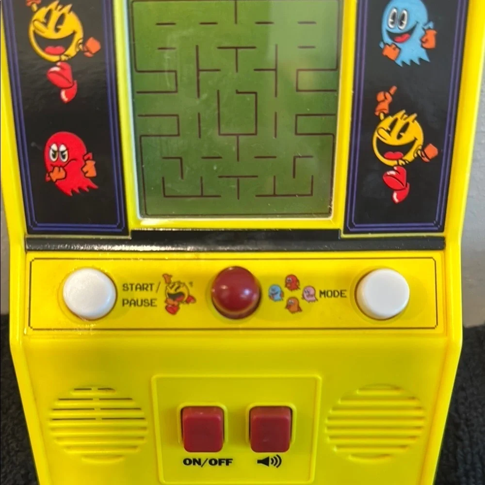 N/A fun retro fingertips