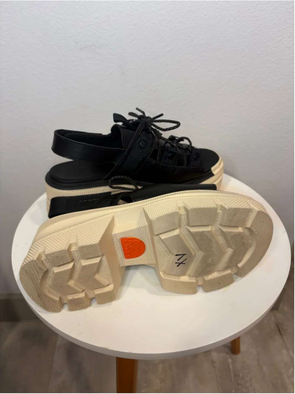 Sorel step into