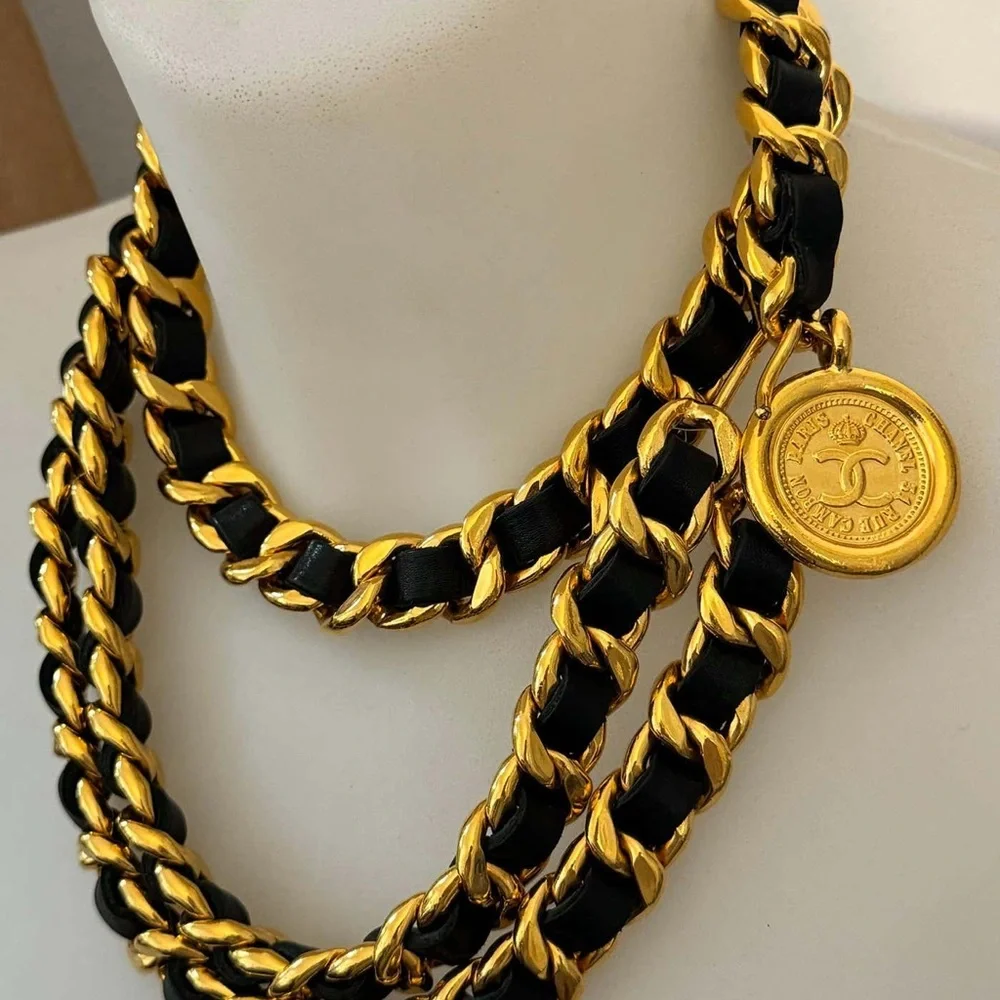 Authentic CHANEL CHUNKY Vintage 1994 belt gold leather 90cm