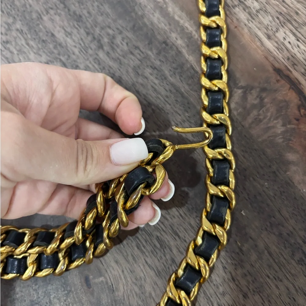 Authentic CHANEL CHUNKY Vintage 1994 belt gold leather 90cm