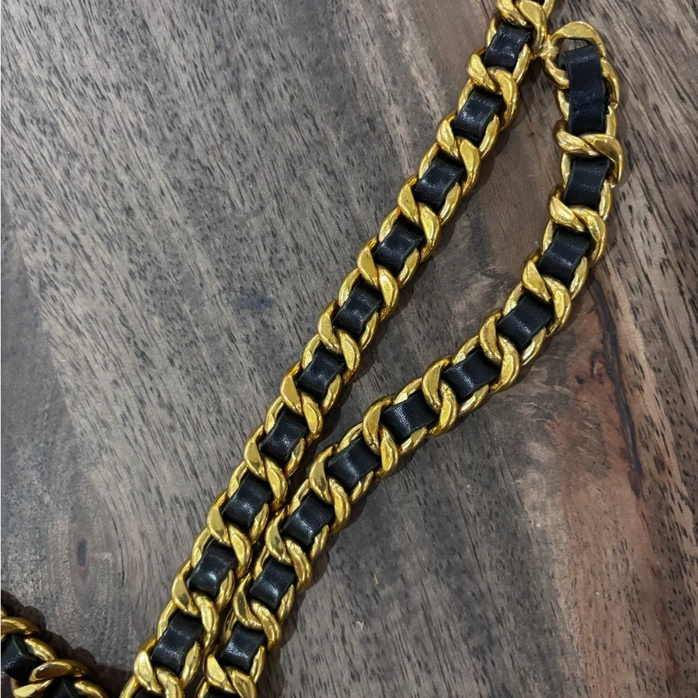 Authentic CHANEL CHUNKY Vintage 1994 belt gold leather 90cm