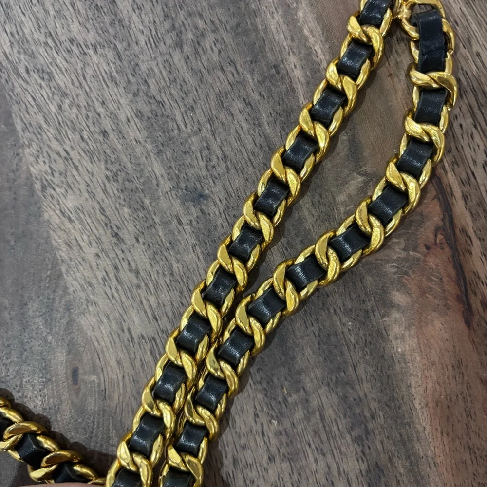 Authentic CHANEL CHUNKY Vintage 1994 belt gold leather 90cm