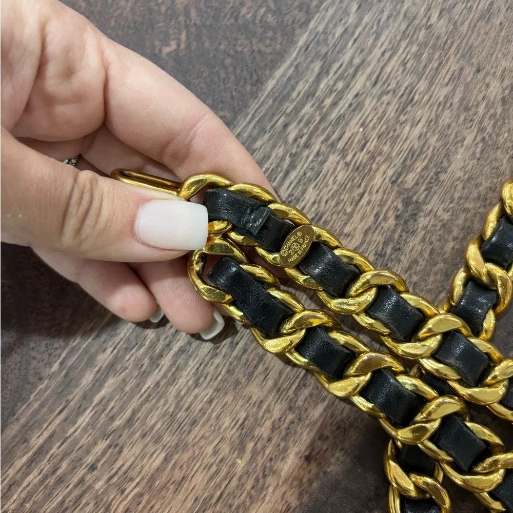Authentic CHANEL CHUNKY Vintage 1994 belt gold leather 90cm