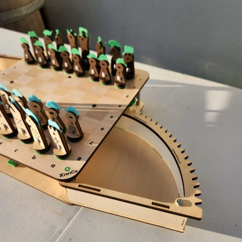 Kiwi kiwico chess