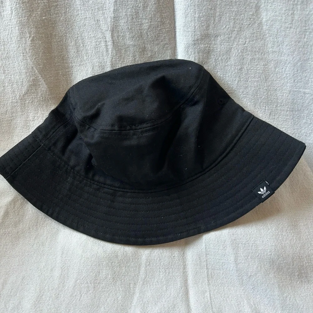 Adidas Originals X Kevin Lyons Creature Monster Kids OSFM Bucket Hat