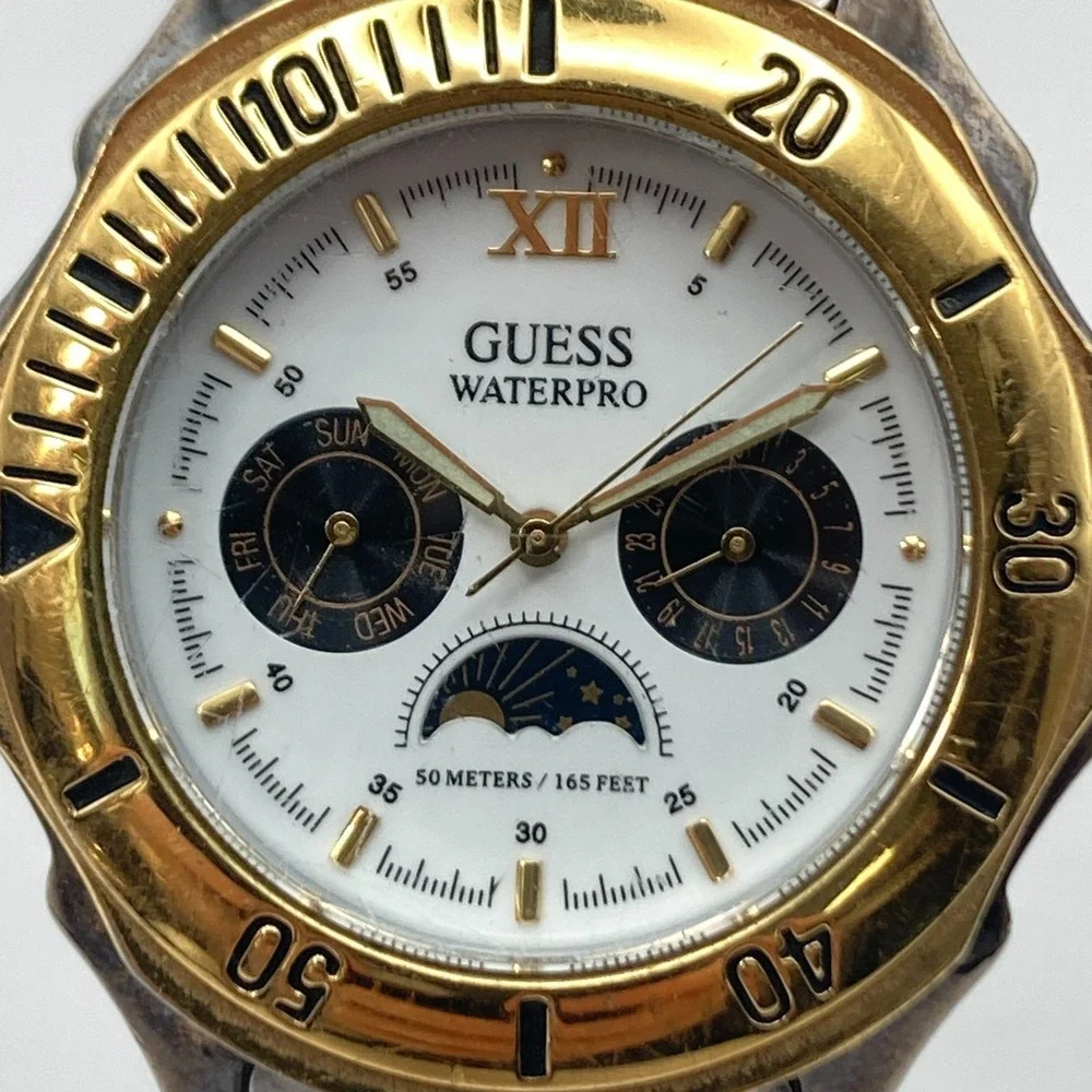 Guess good used