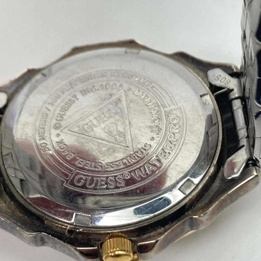 Guess good used