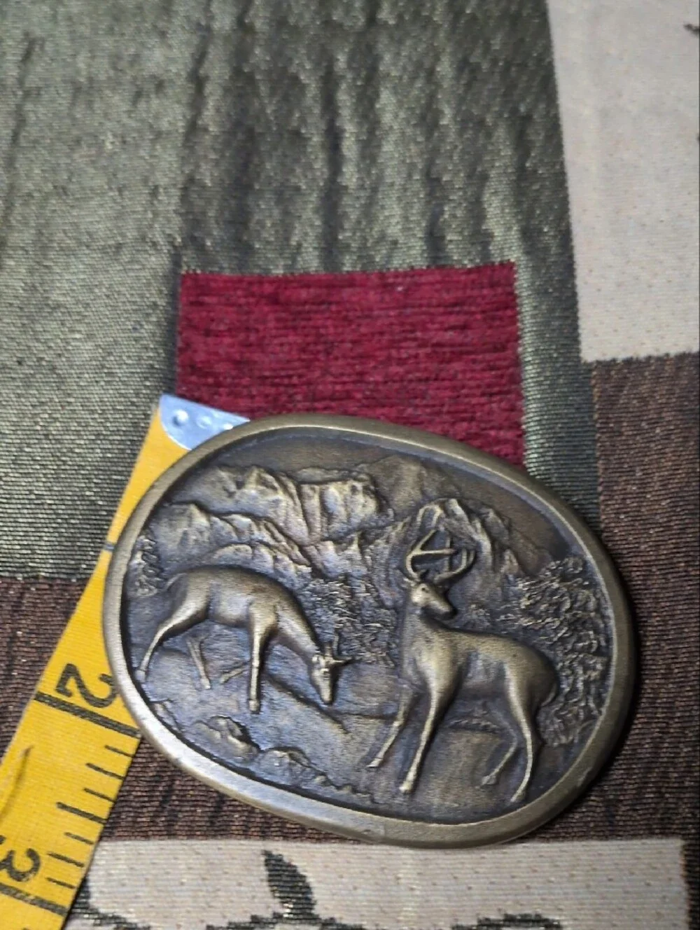 Vintage Bronze Tone Deer Relief Belt Buckle - Brown