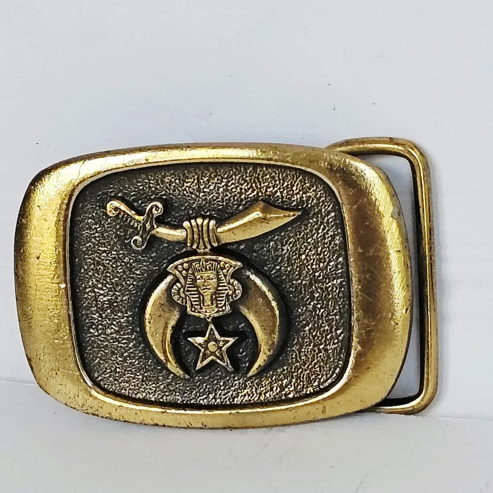 1983 MM Limited Chicago Shriners Belt Buckle Brass Masonic Scimitar Star Vintage