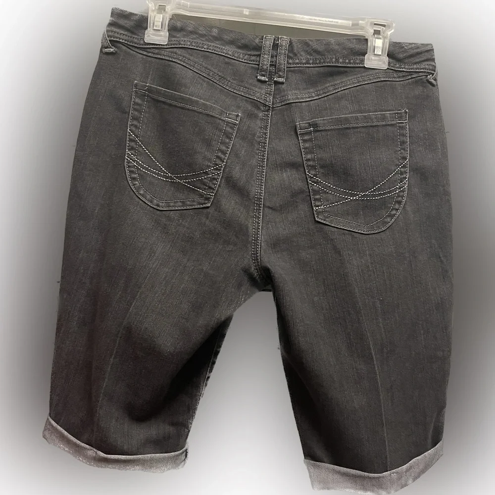 Tommy Hilfiger size 12