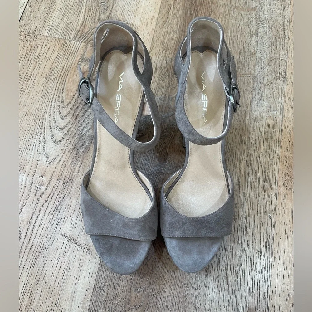 Via Spiga Suede Block Heel Sandals Size 9 Taupe Minimalist Quiet Luxury