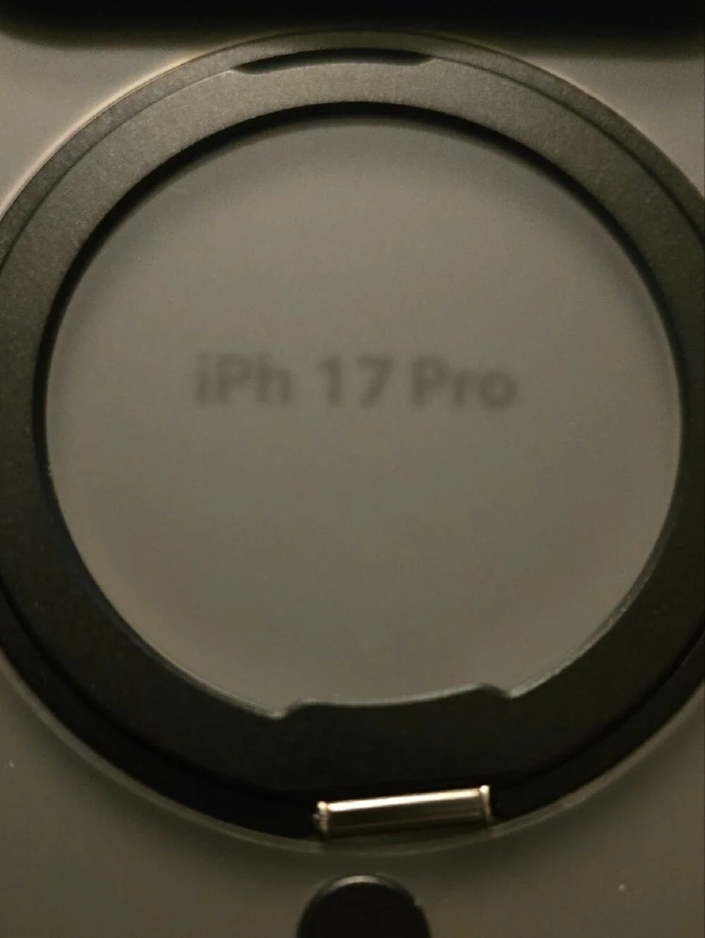 MagSafe 17 Pro Style Ring Phone Case for iPh 17 Pro in Green Silver and Black